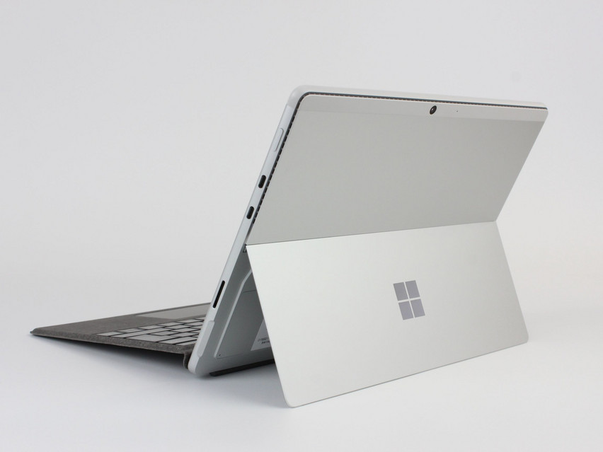 Refurbished Microsoft Surface Pro 8 (1982), i7-1185G7, 16 GB,LPDDR4X, 13,0" ins., 2880х1800 px, SSD, 256 GB Produktcode: 16024717 ESA-Tech Bild 5 von 12" title="Microsoft Surface Pro 8 (1982) - 599 €, Produktcode: 16024717 - Bild 5 von 12