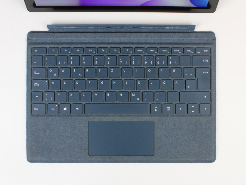 Refurbished Microsoft Surface Pro 7 (1866), i5-1035G4, 8 GB,LPDDR4X, 12,3" ins., 2736x1824 px, SSD, 256 GB Produktcode: 16024710 ESA-Tech Bild 2 von 12" title="Microsoft Surface Pro 7 (1866) - 349 €, Produktcode: 16024710 - Bild 2 von 12