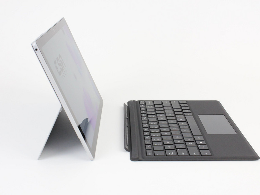 Refurbished Microsoft Surface Pro 5 (1807), i5-7300U, 8 GB,LPDDR3, 12,3" ins., 2736x1824 px, SSD, 256 GB Produktcode: 16024704 ESA-Tech Bild 3 von 12" title="Microsoft Surface Pro 5 (1807) - 239 €, Produktcode: 16024704 - Bild 3 von 12