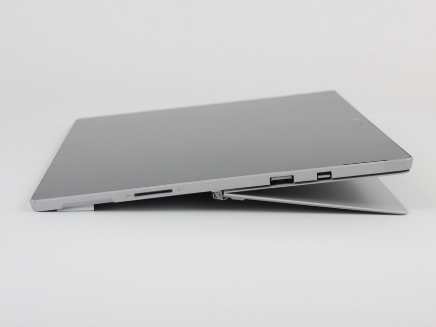 Refurbished Microsoft Surface Pro 5 (1807), i5-7300U, 8 GB,LPDDR3, 12,3" ins., 2736x1824 px, SSD, 256 GB Product code: 16024706 ESA-Tech Image 8 of 12" title="Microsoft Surface Pro 5 (1807) - 239 €, Product code: 16024706 - Image 8 of 12