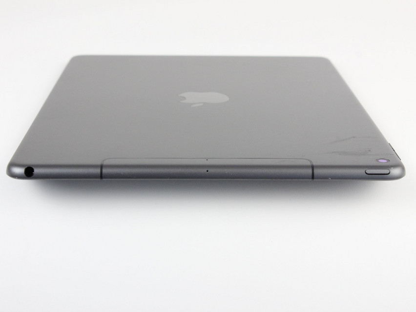 Refurbished Apple iPad Air 3. Gen. (A2123) Wi-Fi + Cellular (2019), APL1W81, 3 GB,LPDDR4X, 10,5" ins., 2224x1668 px, SSD, 64 GB Produktcode: 12024688 ESA-Tech Bild 4 von 7" title="Apple iPad Air 3. Gen. (A2123) Wi-Fi + Cellular (2019) - 179 €, Produktcode: 12024688 - Bild 4 von 7
