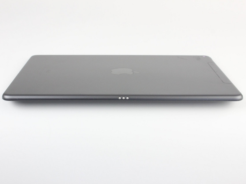 Refurbished Apple iPad Air 3. Gen. (A2123) Wi-Fi + Cellular (2019), APL1W81, 3 GB,LPDDR4X, 10,5" ins., 2224x1668 px, SSD, 64 GB Produktcode: 12024688 ESA-Tech Bild 5 von 7" title="Apple iPad Air 3. Gen. (A2123) Wi-Fi + Cellular (2019) - 179 €, Produktcode: 12024688 - Bild 5 von 7
