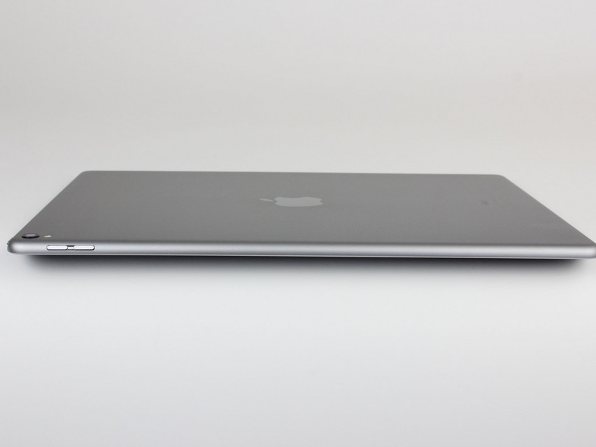 Refurbished Apple iPad Pro 12.9 (2. Gen.) (A1670) Wi-Fi (2018) 4 GB,LPDDR4, 12,9" ins., 2732x2048 px, SSD, 256 GB Produktcode: 12024730 ESA-Tech Bild 3 von 6" title="Apple iPad Pro 12.9 (2. Gen.) (A1670) Wi-Fi (2018) - 249 €, Produktcode: 12024730 - Bild 3 von 6