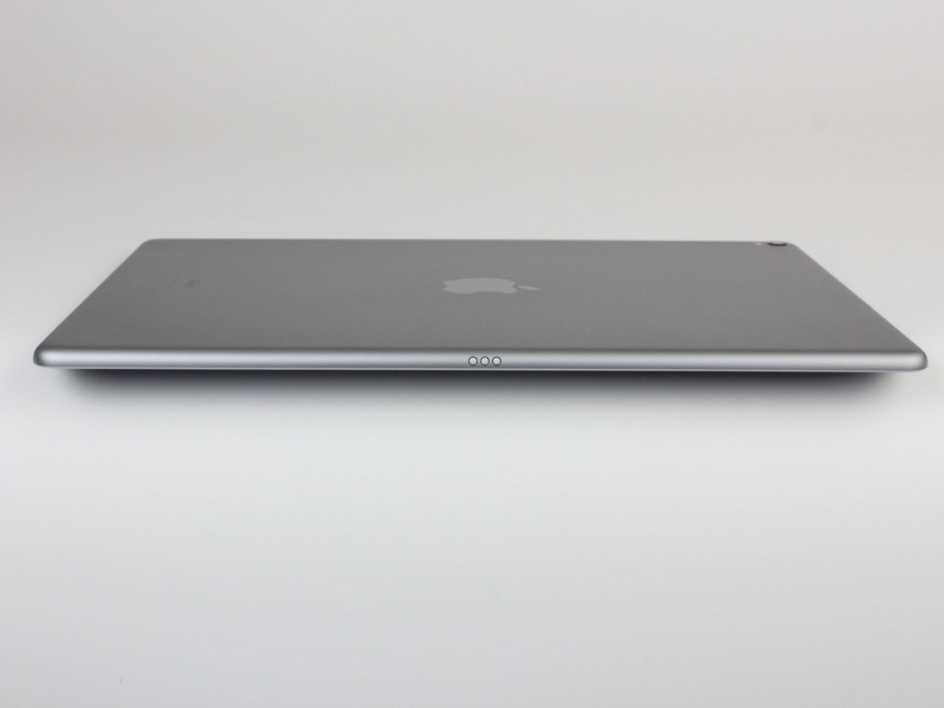 Refurbished Apple iPad Pro 12.9 (2. Gen.) (A1670) Wi-Fi (2018) 4 GB,LPDDR4, 12,9" ins., 2732x2048 px, SSD, 256 GB Produktcode: 12024730 ESA-Tech Bild 6 von 6" title="Apple iPad Pro 12.9 (2. Gen.) (A1670) Wi-Fi (2018) - 249 €, Produktcode: 12024730 - Bild 6 von 6