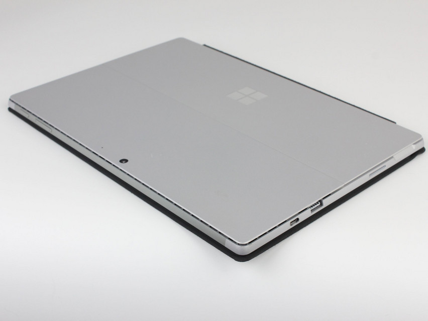 Refurbished Microsoft Surface Pro 7 (1866), i5-1035G4, 8 GB,LPDDR4, 12,3" ins., 2736x1824 px, SSD, 256 GB Produktcode: 16024712 ESA-Tech Bild 8 von 12" title="Microsoft Surface Pro 7 (1866) - 279 €, Produktcode: 16024712 - Bild 8 von 12