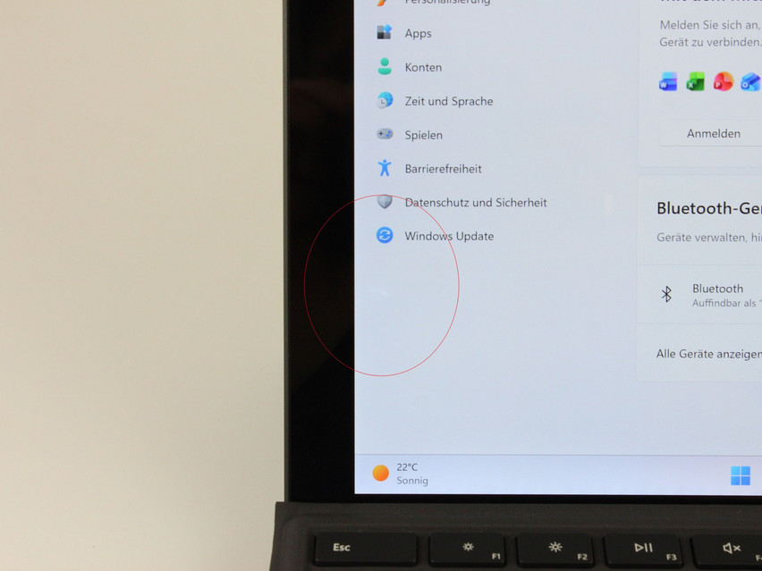 Refurbished Microsoft Surface Pro 7 (1866), i5-1035G4, 8 GB,LPDDR4, 12,3" ins., 2736x1824 px, SSD, 256 GB Produktcode: 16024709 ESA-Tech Bild 9 von 10" title="Microsoft Surface Pro 7 (1866) - 289 €, Produktcode: 16024709 - Bild 9 von 10