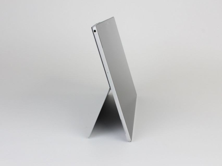 Refurbished Microsoft Surface Pro 7 (1866), i5-1035G4, 8 GB,LPDDR4, 12,3" ins., 2736x1824 px, SSD, 256 GB Product code: 16024713 ESA-Tech Image 11 of 16" title="Microsoft Surface Pro 7 (1866) - 199 €, Product code: 16024713 - Image 11 of 16