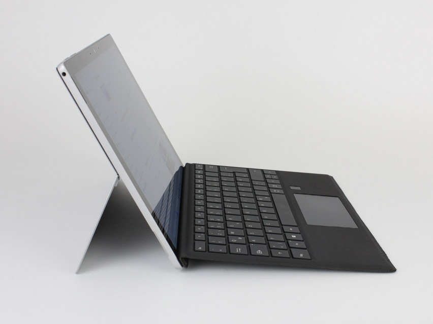 Refurbished Microsoft Surface Pro 7 (1866), i5-1035G4, 8 GB,LPDDR4, 12,3" ins., 2736x1824 px, SSD, 256 GB Produktcode: 16024714 ESA-Tech Bild 5 von 13" title="Microsoft Surface Pro 7 (1866) - 299 €, Produktcode: 16024714 - Bild 5 von 13