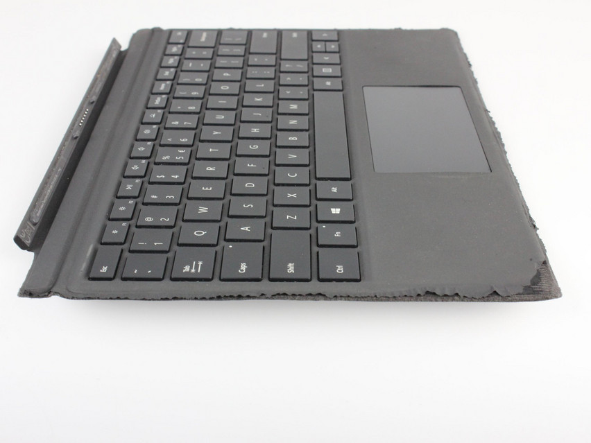 Refurbished Microsoft Surface Pro 7 (1866), i5-1035G4, 8 GB,LPDDR4, 12,3" ins., 2736x1824 px, SSD, 256 GB Produktcode: 16024291 ESA-Tech Bild 4 von 17" title="Microsoft Surface Pro 7 (1866) - 199 €, Produktcode: 16024291 - Bild 4 von 17