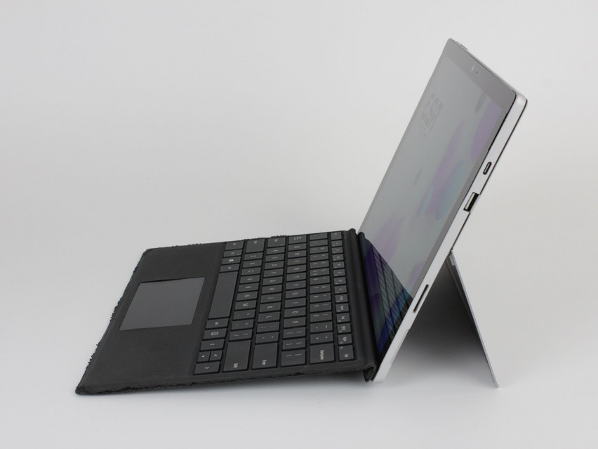 Refurbished Microsoft Surface Pro 7 (1866), i5-1035G4, 8 GB,LPDDR4, 12,3" ins., 2736x1824 px, SSD, 256 GB Produktcode: 16024291 ESA-Tech Bild 8 von 17" title="Microsoft Surface Pro 7 (1866) - 199 €, Produktcode: 16024291 - Bild 8 von 17