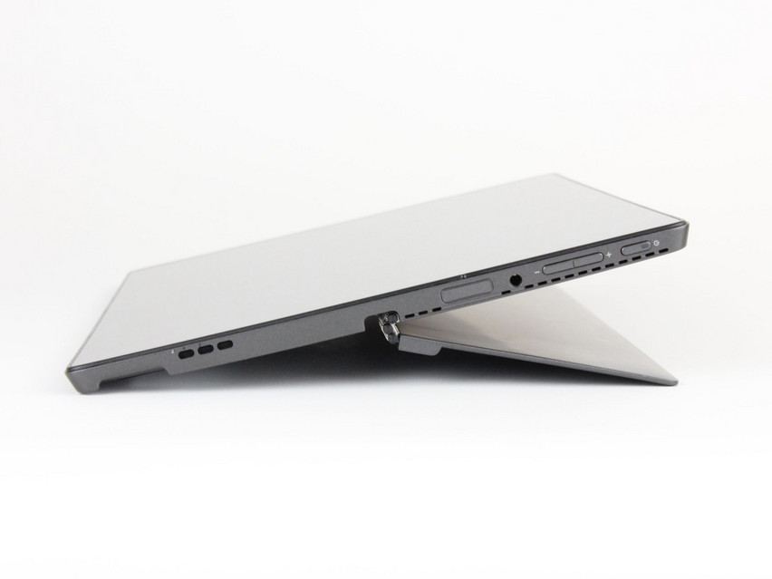Refurbished Lenovo Miix 520-12IKB, i5-8250U, 8 GB,DDR4, 12,2" ins., 1920x1200 px, SSD, 256 GB Product code: 13024727 ESA-Tech Image 7 of 11" title="Lenovo Miix 520-12IKB - 249 €, Product code: 13024727 - Image 7 of 11