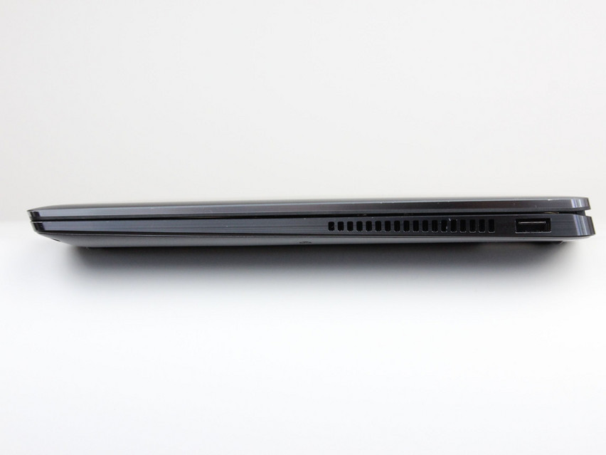 Refurbished Dell Latitude 9430, i7-1265U, 16 GB,LPDDR5, 14,0" ins., 1920x1200 px, SSD, 256 GB Produktcode: 10014677 ESA-Tech Bild 9 von 11" title="Dell Latitude 9430 - 599 €, Produktcode: 10014677 - Bild 9 von 11
