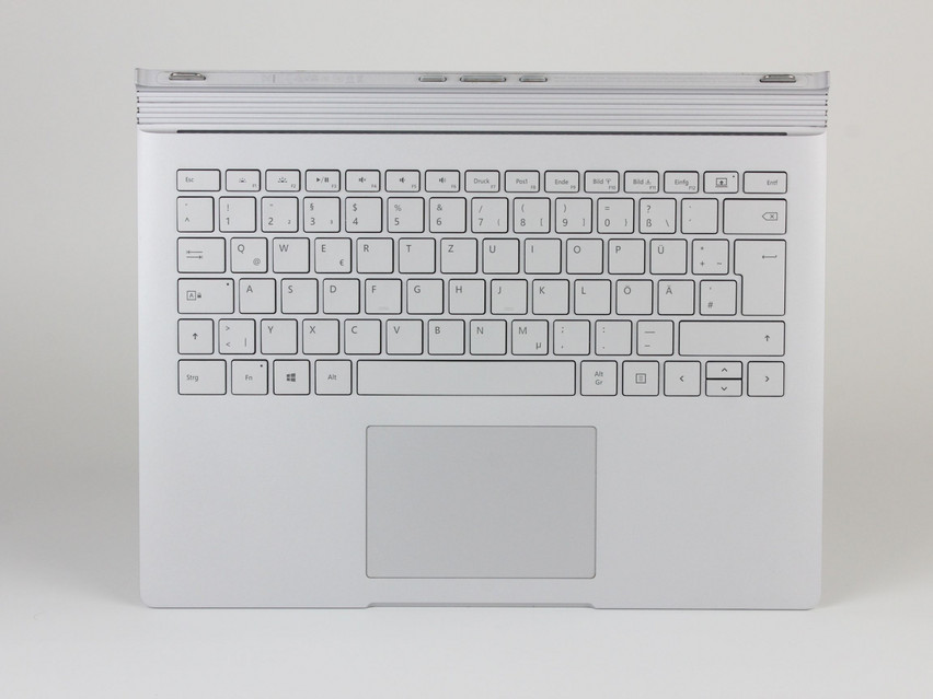 Refurbished Microsoft Surface Book 1, i5-6300U, 8 GB,LPDDR3, 13,5" ins., 3000x2000 px, SSD, 256 GB Produktcode: 16014760 ESA-Tech Bild 4 von 12" title="Microsoft Surface Book 1 - 229 €, Produktcode: 16014760 - Bild 4 von 12