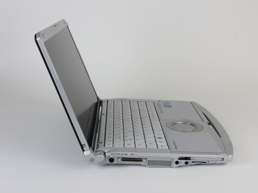 Refurbished Panasonic TOUGHBOOK CF-F9, i5-520M, 4 GB,DDR3, 14,0" ins., 1440x900 px, SSD, 256 GB Produktcode: 15014767 ESA-Tech Bild 3 von 11" title="Panasonic TOUGHBOOK CF-F9 - 149 €, Produktcode: 15014767 - Bild 3 von 11