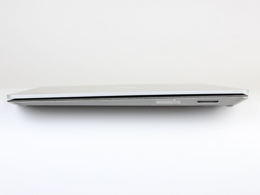 Refurbished Microsoft Surface Laptop 1 (Modell 1769), i5-7300U, 8 GB,LPDDR3, 13,5" ins., 2256x1504 px, SSD, 256 GB Produktcode: 16015045 ESA-Tech Bild 5 von 7" title="Microsoft Surface Laptop 1 (Modell 1769) - 179 €, Produktcode: 16015045 - Bild 5 von 7