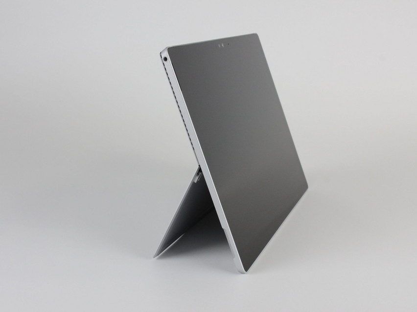 Refurbished Microsoft Surface Pro 4 (1724), i5-6300U, 8 GB,LPDDR3, 12,3" ins., 2736x1824 px, SSD, 256 GB Produktcode: 16024883 ESA-Tech Bild 8 von 11" title="Microsoft Surface Pro 4 (1724) - 149 €, Produktcode: 16024883 - Bild 8 von 11