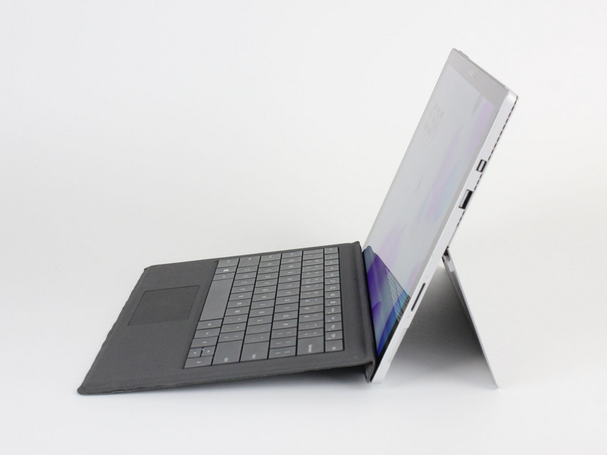 Refurbished Microsoft Surface Pro 4 (1724), i5-6300U, 8 GB,LPDDR3, 12,3" ins., 2736x1824 px, SSD, 256 GB Produktcode: 16024883 ESA-Tech Bild 4 von 11" title="Microsoft Surface Pro 4 (1724) - 149 €, Produktcode: 16024883 - Bild 4 von 11