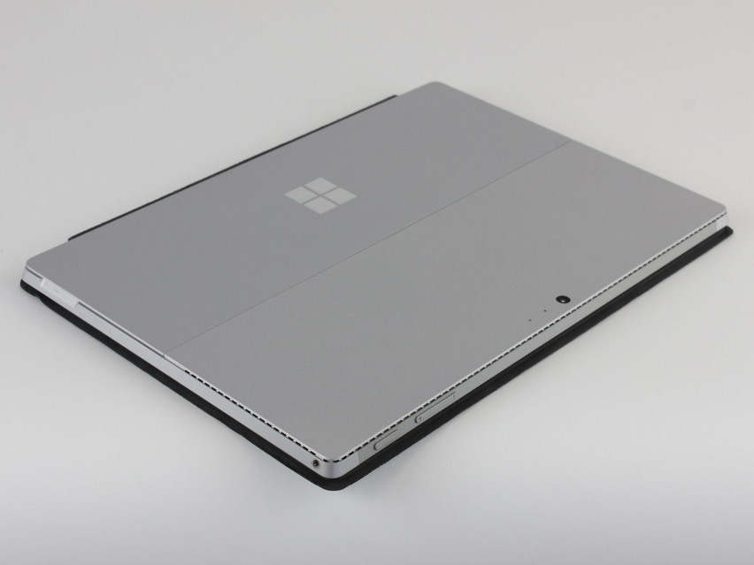 Refurbished Microsoft Surface Pro 4 (1724), i5-6300U, 8 GB,LPDDR3, 12,3" ins., 2736x1824 px, SSD, 256 GB Produktcode: 16024883 ESA-Tech Bild 10 von 11" title="Microsoft Surface Pro 4 (1724) - 149 €, Produktcode: 16024883 - Bild 10 von 11