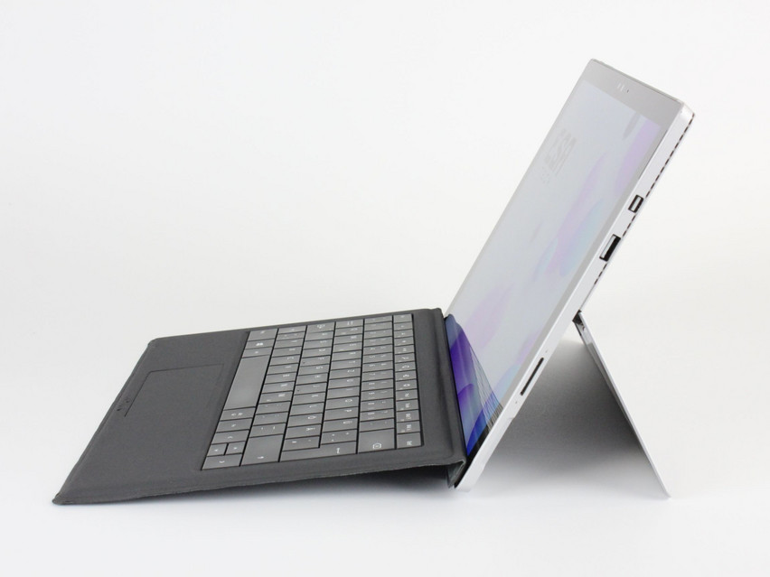 Refurbished Microsoft Surface Pro 4 (1724), i5-6300U, 8 GB,LPDDR3, 12,3" ins., 2736x1824 px, SSD, 256 GB Product code: 16024880 ESA-Tech Image 4 of 11" title="Microsoft Surface Pro 4 (1724) - 149 €, Product code: 16024880 - Image 4 of 11
