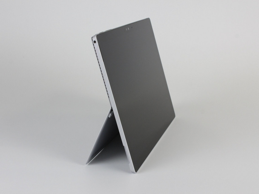 Refurbished Microsoft Surface Pro 4 (1724), i5-6300U, 8 GB,LPDDR3, 12,3" ins., 2736x1824 px, SSD, 256 GB Produktcode: 16024877 ESA-Tech Bild 8 von 9" title="Microsoft Surface Pro 4 (1724) - 179 €, Produktcode: 16024877 - Bild 8 von 9
