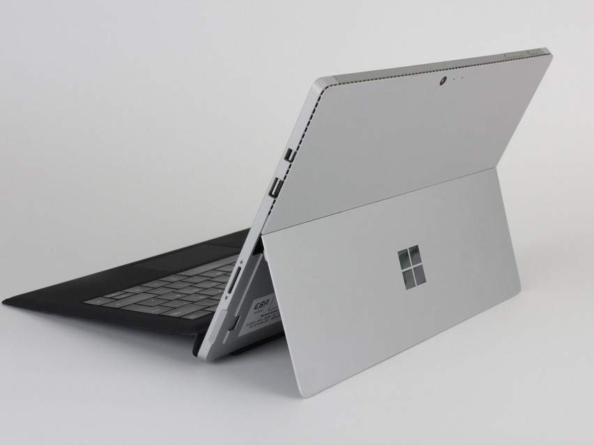 Refurbished Microsoft Surface Pro 4 (1724), i5-6300U, 8 GB,LPDDR3, 12,3" ins., 2736x1824 px, SSD, 256 GB Produktcode: 16024881 ESA-Tech Bild 5 von 9" title="Microsoft Surface Pro 4 (1724) - 179 €, Produktcode: 16024881 - Bild 5 von 9