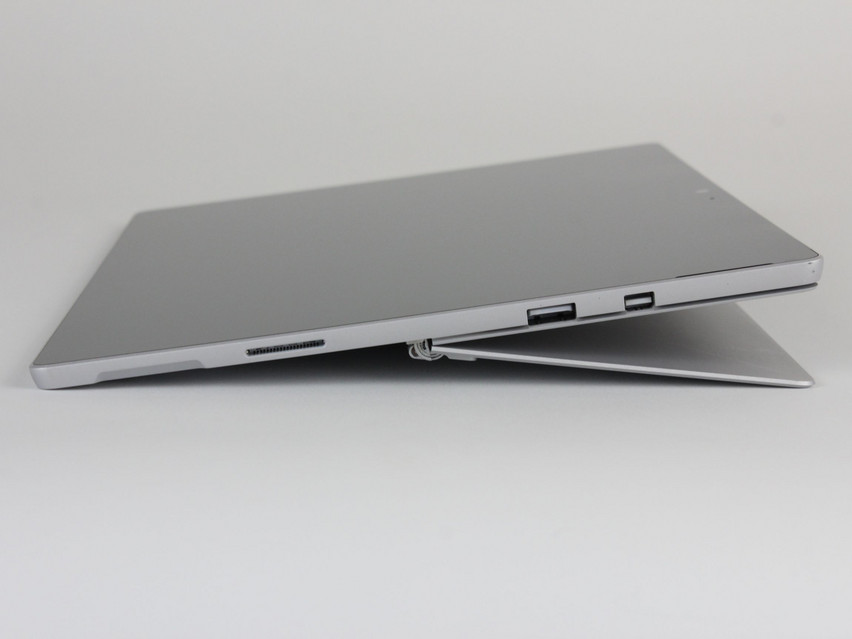 Refurbished Microsoft Surface Pro 5 (1796), i5-7300U, 8 GB,LPDDR3, 12,3" ins., 2736x1824 px, SSD, 256 GB Product code: 16024873 ESA-Tech Image 8 of 9" title="Microsoft Surface Pro 5 (1796) - 199 €, Product code: 16024873 - Image 8 of 9