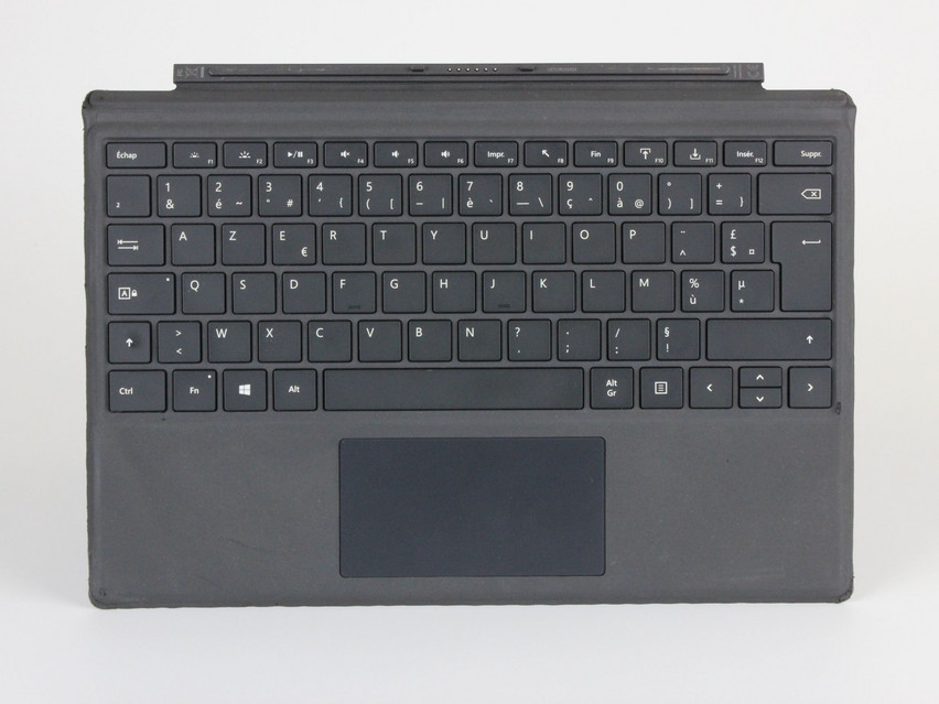 Refurbished Microsoft Surface Pro 5 (1796), i5-7300U, 4 GB,LPDDR3, 12,3" ins., 2736x1824 px, SSD, 128 GB Produktcode: 16024871 ESA-Tech Bild 2 von 12" title="Microsoft Surface Pro 5 (1796) - 109 €, Produktcode: 16024871 - Bild 2 von 12