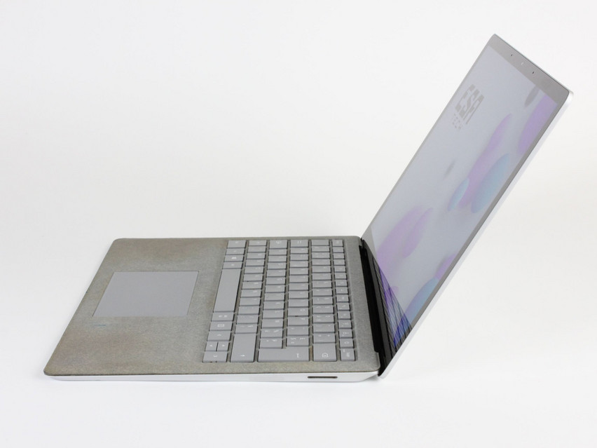 Refurbished Microsoft Surface Laptop 1 (Modell 1769), i5-7300U, 8 GB,LPDDR3, 13,5" ins., 2256x1504 px, SSD, 256 GB Produktcode: 16015047 ESA-Tech Bild 3 von 7" title="Microsoft Surface Laptop 1 (Modell 1769) - 125 €, Produktcode: 16015047 - Bild 3 von 7