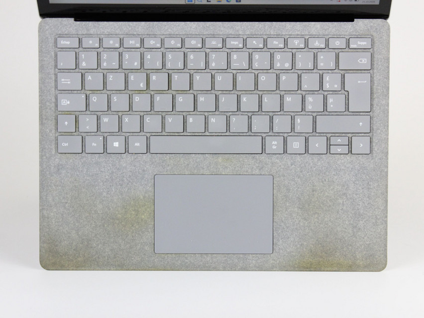 Refurbished Microsoft Surface Laptop 2 (Modell 1769), i5-8350U, 8 GB,LPDDR3, 13,5" ins., 2256x1504 px, SSD, 256 GB Produktcode: 16015051 ESA-Tech Bild 2 von 7" title="Microsoft Surface Laptop 2 (Modell 1769) - 229 €, Produktcode: 16015051 - Bild 2 von 7