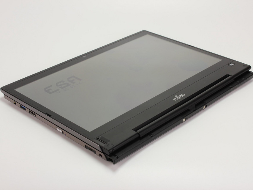 Refurbished Fujitsu LIFEBOOK T935, i5-5200U, 8 GB, DDR3, SSD, 256 GB Product code: 140194 ESA TECH Image 5 of 28