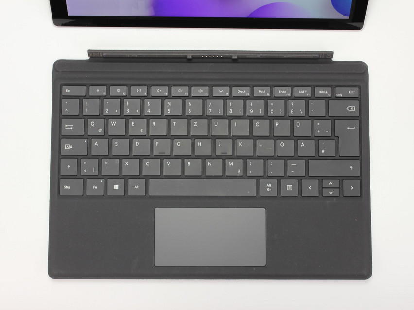 Refurbished Microsoft Surface Pro 5th Gen, i5-7300U, 8 GB, DDR3, SSD, 256 GB Product code: 1602110 ESA TECH Image 7 of 22