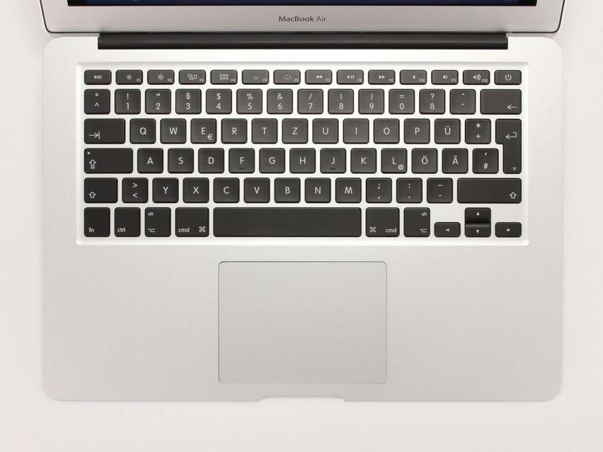 Refurbished Apple MacBook Air 6,2 A1466 (2014), i7-4650U, 8 GB, DDR3, SSD, 251 GB Produktcode: 1201318 ESA TECH Bild 2 von 17