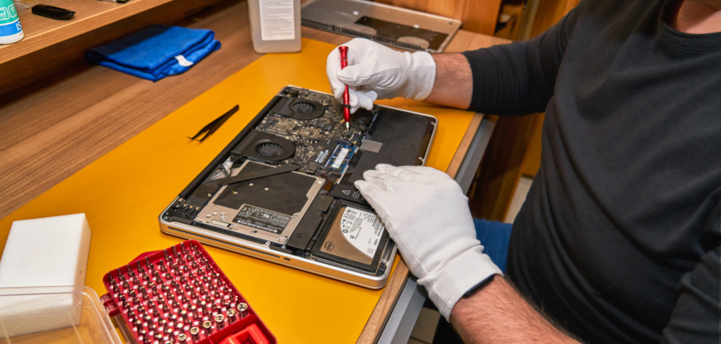 Refurbished Products - each product undergoes a refurbish process, in which it is optically and technically refurbished, including certified data erasure